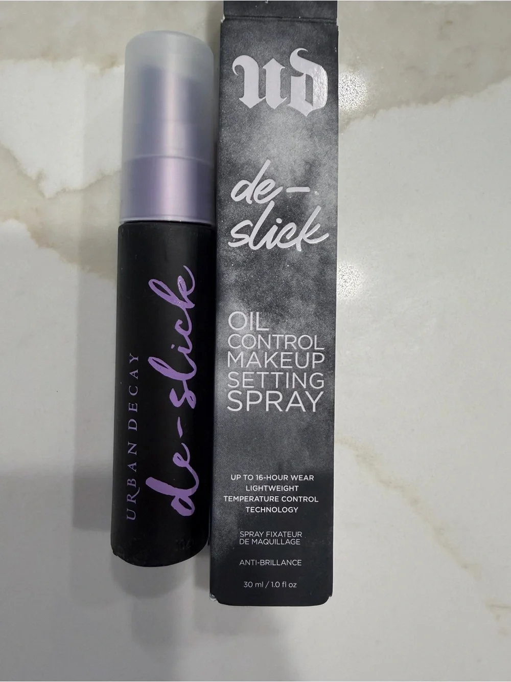 Urban Decay De-Slick Oil Control Makeup Setting Spray - Black